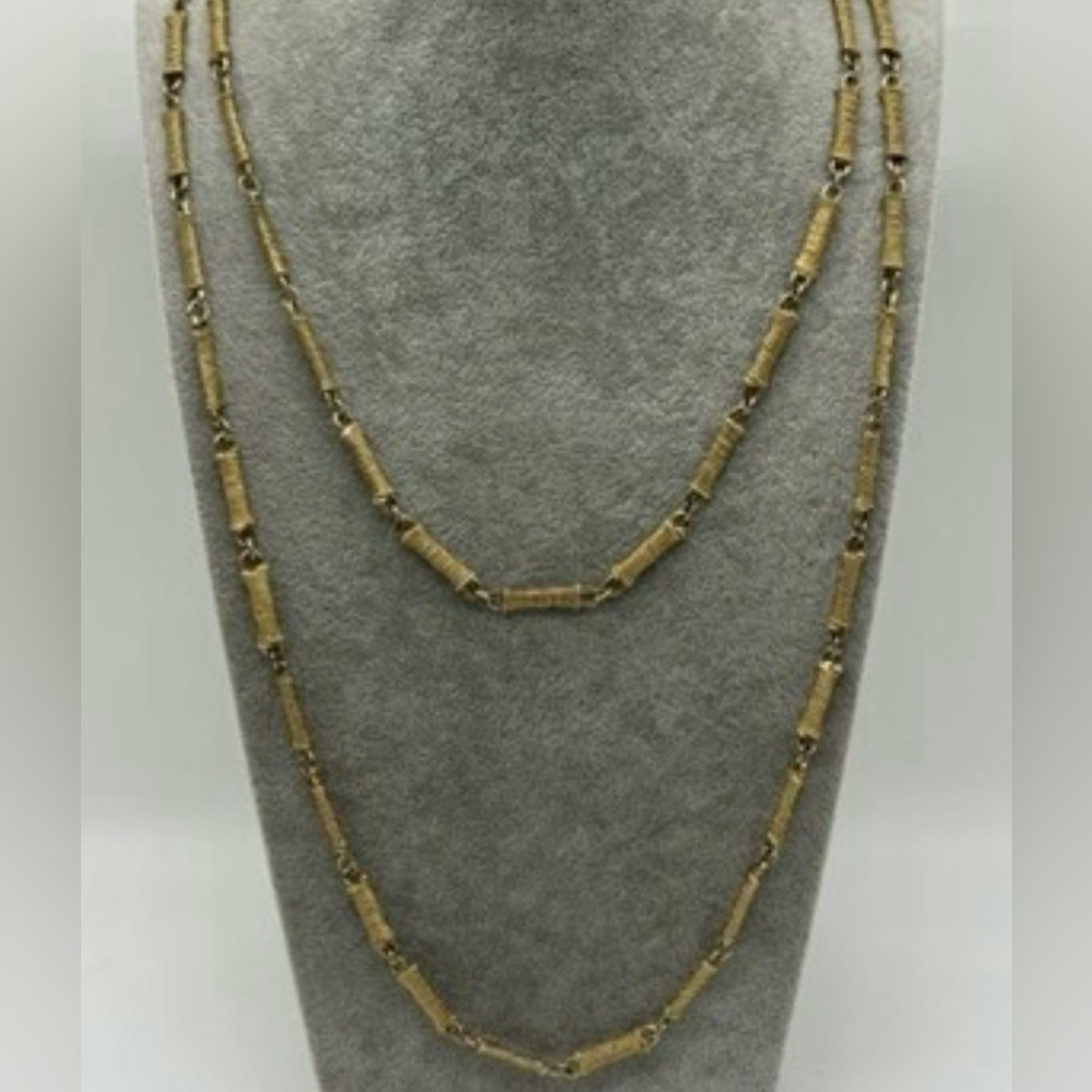 Stunning vintage gold tone accessocraft NYC signed necklace